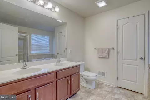 Entry Way - 471 South St, Townsend, DE 19734 photo 14 of 15