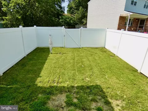 Exterior - 41 Stallion Dr, Newark, DE 19713 photo 6 of 14