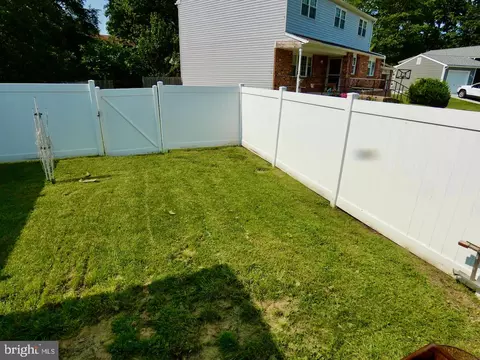 Exterior - 41 Stallion Dr, Newark, DE 19713 photo 5 of 14