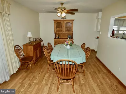Dining - 41 Stallion Dr, Newark, DE 19713 photo 2 of 7