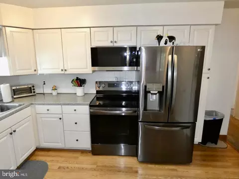 Kitchen - 41 Stallion Dr, Newark, DE 19713 photo 2 of 5
