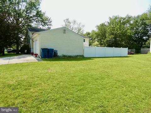 Exterior - 41 Stallion Dr, Newark, DE 19713 photo 14 of 14