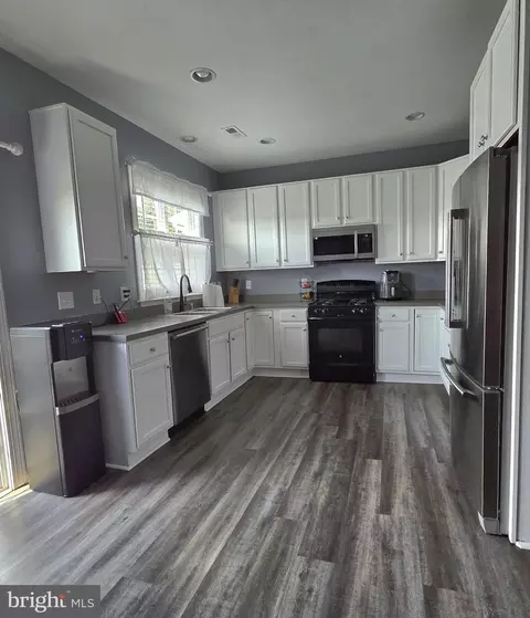 Kitchen - 34 Springfield Cir, Middletown, DE 19709 photo 1 of 1