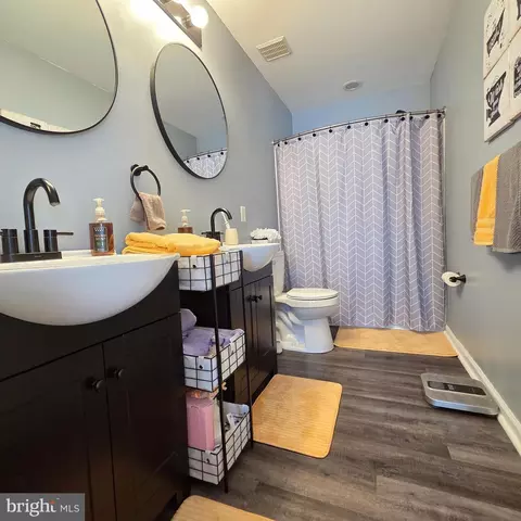 Bath - 34 Springfield Cir, Middletown, DE 19709 photo 2 of 3