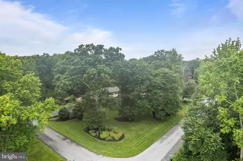 View/Area - 304 N Hickory Dr, Bear, DE 19701 photo 2 of 2