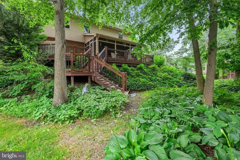 Exterior - 304 N Hickory Dr, Bear, DE 19701 photo 9 of 19