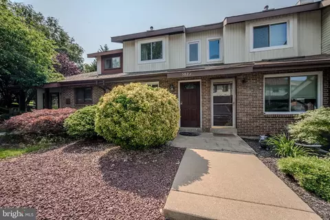 5823 Tupelo Turn Turn, Wilmington, DE 19808