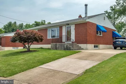 14 Bandur Ct, Wilmington, DE 19810