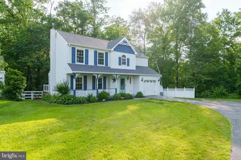 37 W Kapok, Newark, DE 19702