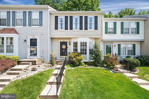 806 Arbern Pl, Newark, DE 19711