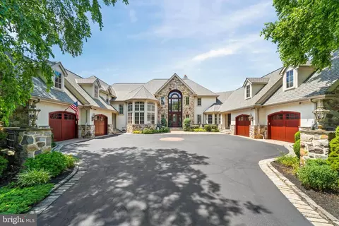 115 Centrenest Ln, Wilmington, DE 19807