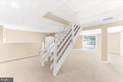 Entry Way - 4 Pine Tree Ct, Hockessin, DE 19707 photo 5 of 5