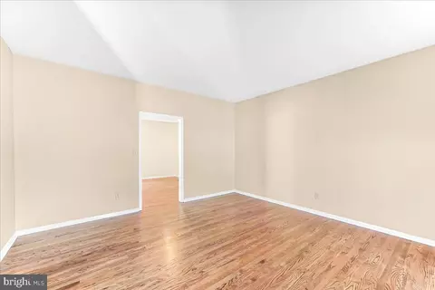 Living - 4 Pine Tree Ct, Hockessin, DE 19707 photo 1 of 3