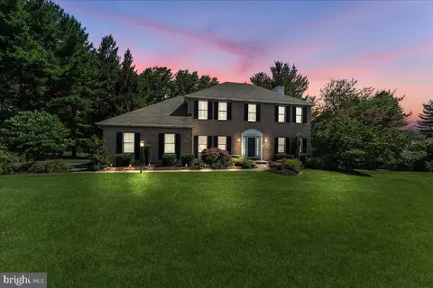 Exterior - 4 Pine Tree Ct, Hockessin, DE 19707 photo 3 of 8