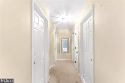 Entry Way - 4 Pine Tree Ct, Hockessin, DE 19707 photo 4 of 5