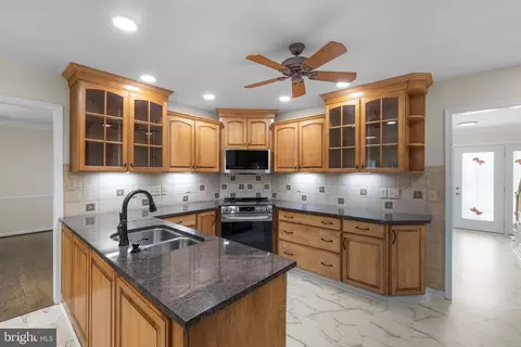 Kitchen - 13 Firechase Cir, Newark, DE 19711 photo 1 of 3