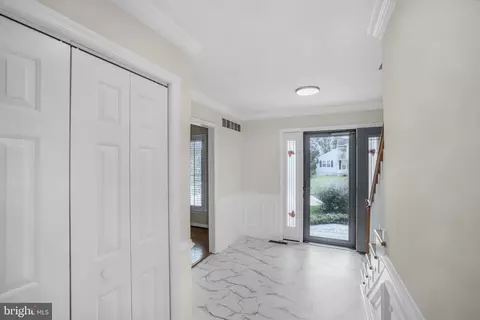 Entry Way - 13 Firechase Cir, Newark, DE 19711 photo 1 of 3