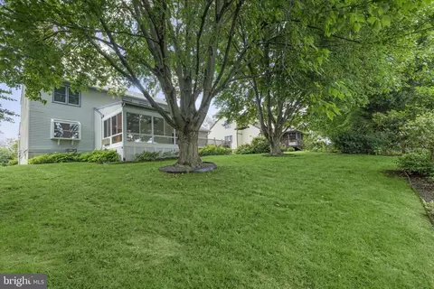 Exterior - 13 Firechase Cir, Newark, DE 19711 photo 6 of 8