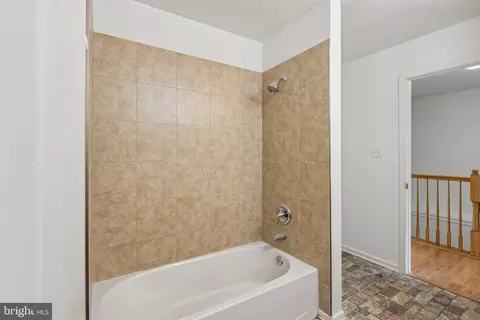 Entry Way - 8 Printz Dr, Bear, DE 19701 photo 3 of 3