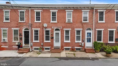 617 Cherry St, New Castle, DE 19720