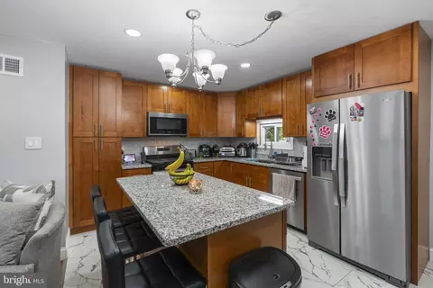 Kitchen - 39 Roxeter Rd, New Castle, DE 19720 photo 1 of 1