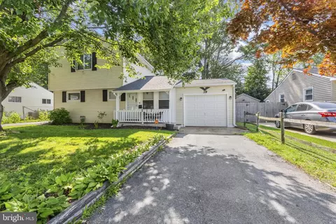 39 Roxeter Rd, New Castle, DE 19720