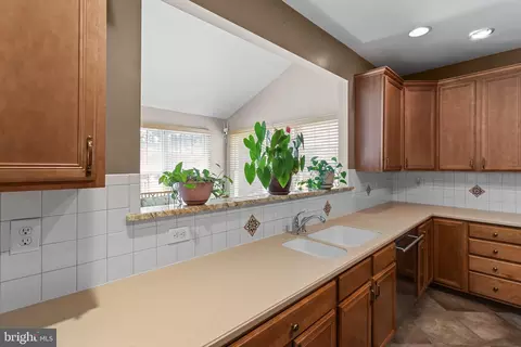 Kitchen - 907 Mather Dr, Bear, DE 19701 photo 5 of 5