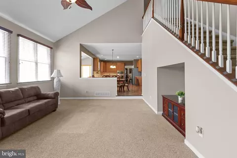 Living - 907 Mather Dr, Bear, DE 19701 photo 2 of 4