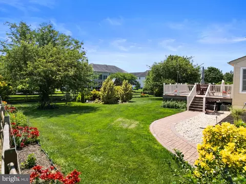 Exterior - 907 Mather Dr, Bear, DE 19701 photo 11 of 12