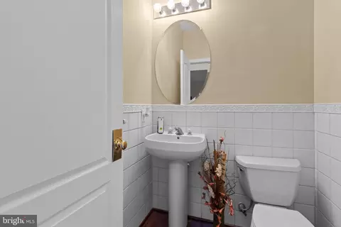 Entry Way - 907 Mather Dr, Bear, DE 19701 photo 9 of 11