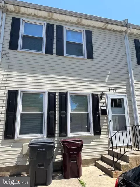 1232 Forrest St, Wilmington, DE 19802