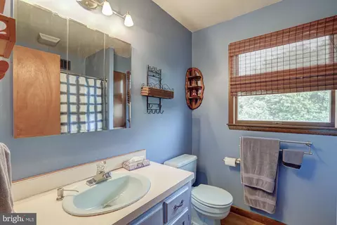 Bath - 148 Netherlands Dr, Middletown, DE 19709 photo 2 of 4