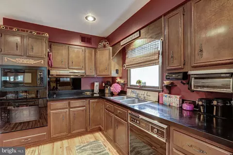 Kitchen - 148 Netherlands Dr, Middletown, DE 19709 photo 3 of 3