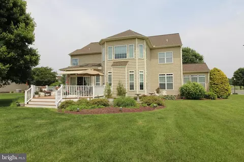 802 Chesapeake Ct, Newark, DE 19702 photo 2