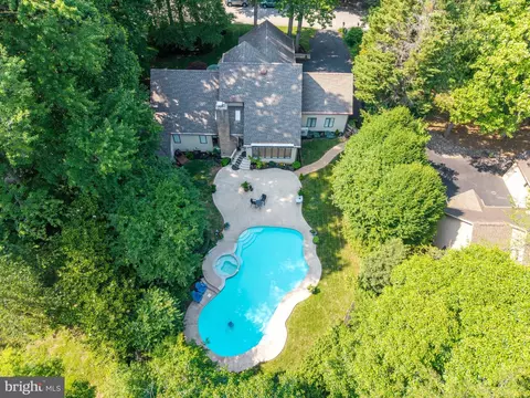 11 Forest Rdg, Newark, DE 19711