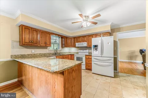 228 Benjamin Blvd, Bear, DE 19701 photo 9