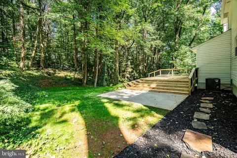 Exterior - 4 Blue Jay Dr, Newark, DE 19713 photo 5 of 13