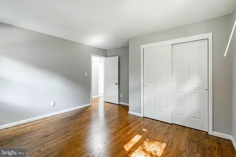 Bedroom - 4 Blue Jay Dr, Newark, DE 19713 photo 5 of 5