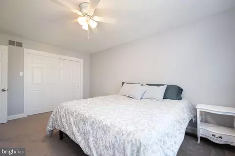 Bedroom - 522 Beech Tree Ln, Hockessin, DE 19707 photo 6 of 7