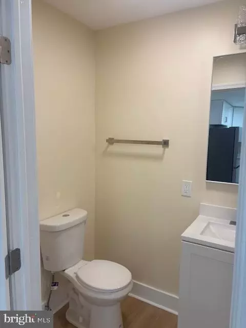 Bath - 51 Boxelder Ln, Bear, DE 19701 photo 3 of 6