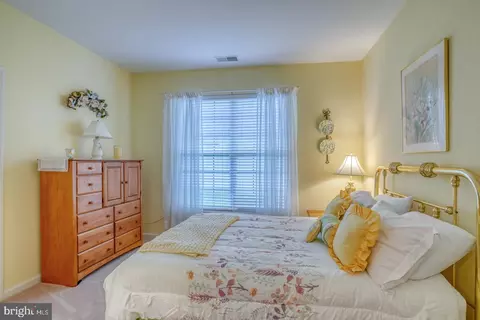 Bedroom - 577 Whispering Trl, Middletown, DE 19709 photo 4 of 7