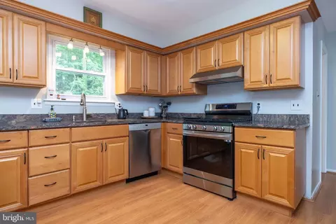 Kitchen - 127 Pawnee Ct, Newark, DE 19702 photo 3 of 3