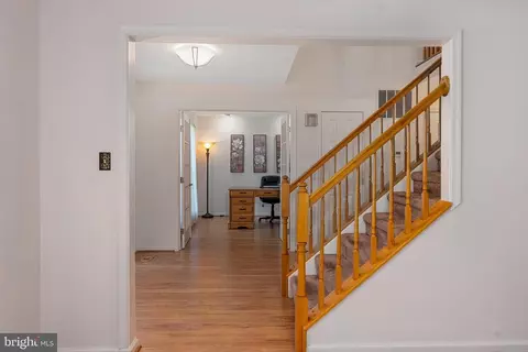 Entry Way - 6 Thunder Gulch, Newark, DE 19702 photo 2 of 4