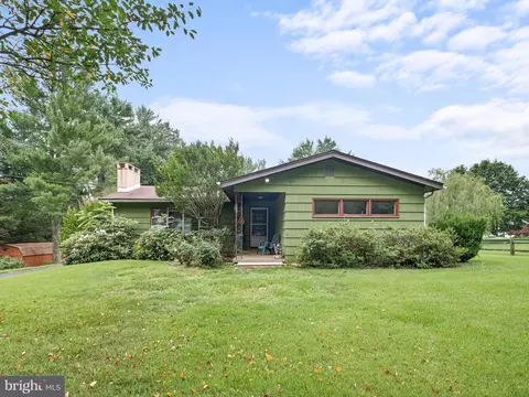 Exterior - 269 W Chestnut Hill Rd, Newark, DE 19713 photo 6 of 6