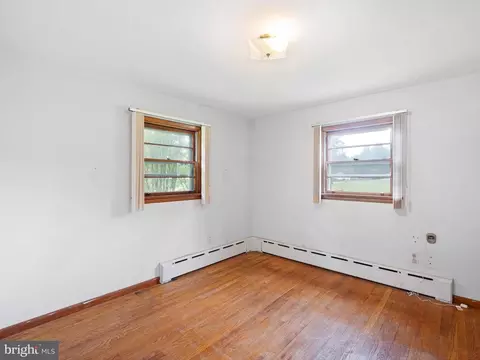 Bedroom - 269 W Chestnut Hill Rd, Newark, DE 19713 photo 1 of 6