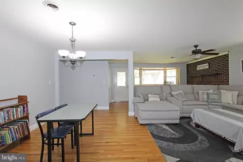 311 Norman Dr, Newark, DE 19702 photo 9