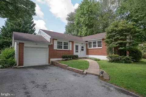 2200 Inwood Rd, Wilmington, DE 19810