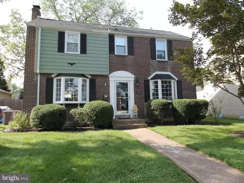 243 Pinehurst Rd, Wilmington, DE 19803