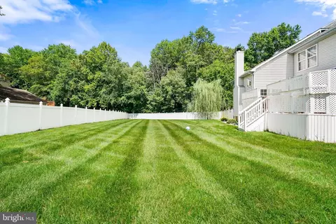 Exterior - 45 Sherin Dr, Newark, DE 19702 photo 5 of 6