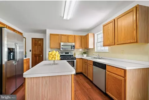 Kitchen - 45 Sherin Dr, Newark, DE 19702 photo 3 of 3